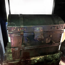 Load image into Gallery viewer, Vintage Pirates Trunk