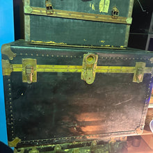 Load image into Gallery viewer, Vintage Trunks