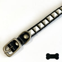 Load image into Gallery viewer, RN Design/Dog collar - Black x Pyramid White
