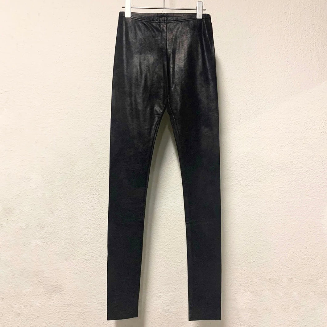 L.G.B./LEG/LG (77954/890)