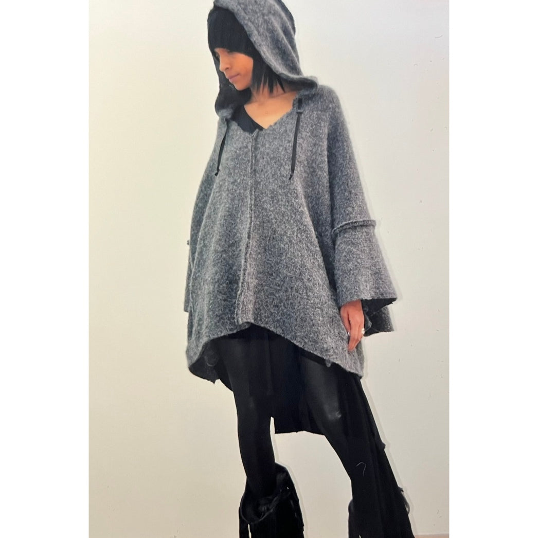 L.G.B./PONCHO