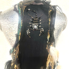 Load image into Gallery viewer, IF SIX WAS NINE/GILET/BLACK SCORPION
