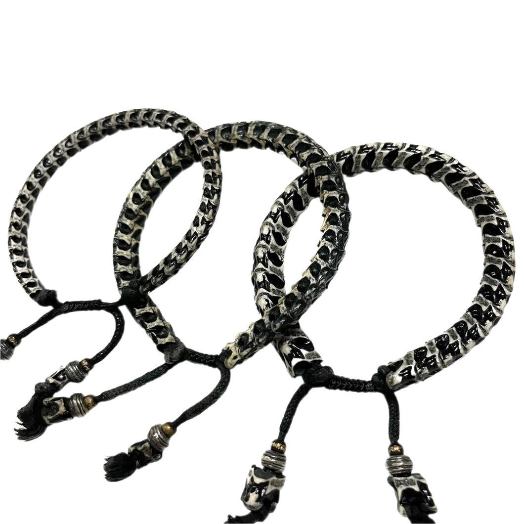 AVATA/BONE BRACELET(BLACK×WHITE) 1pcs