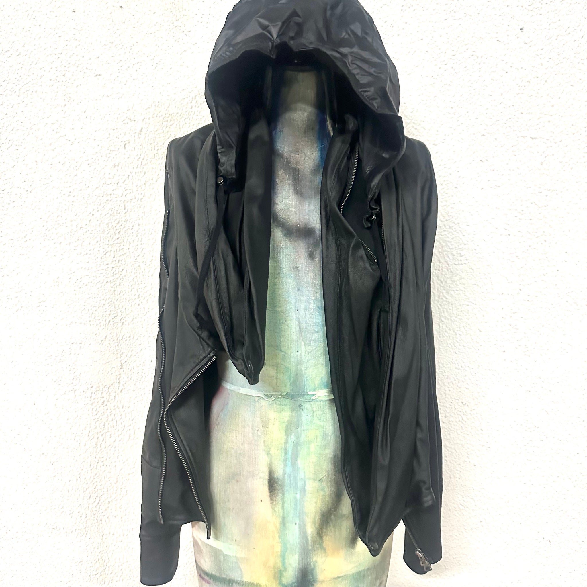 L.G.B./BONO-16/M – CIRCUS by MANIAC