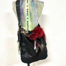 Load image into Gallery viewer, L.G.B./BAG with fur
