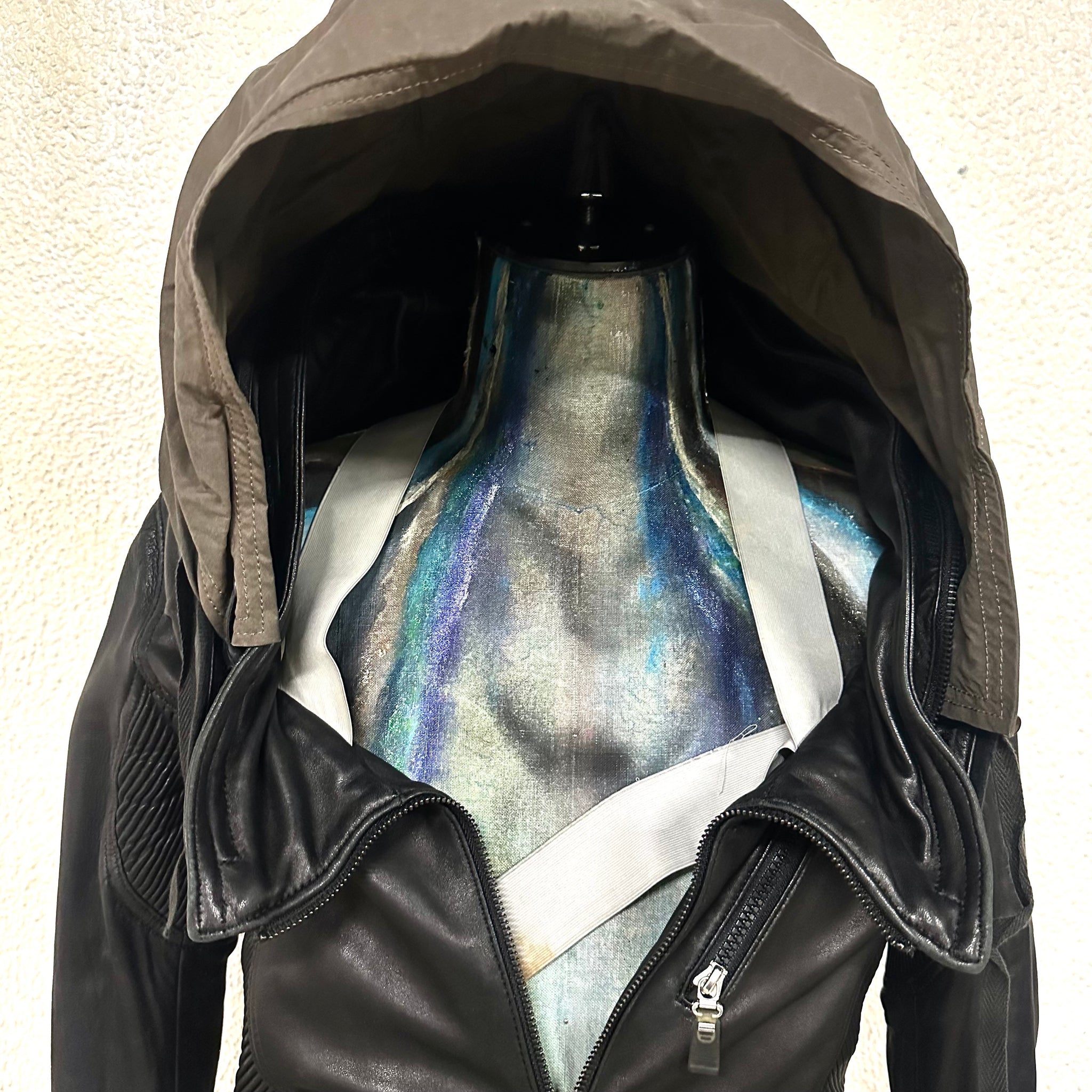 L.G.B./BONO-9/M – CIRCUS by MANIAC