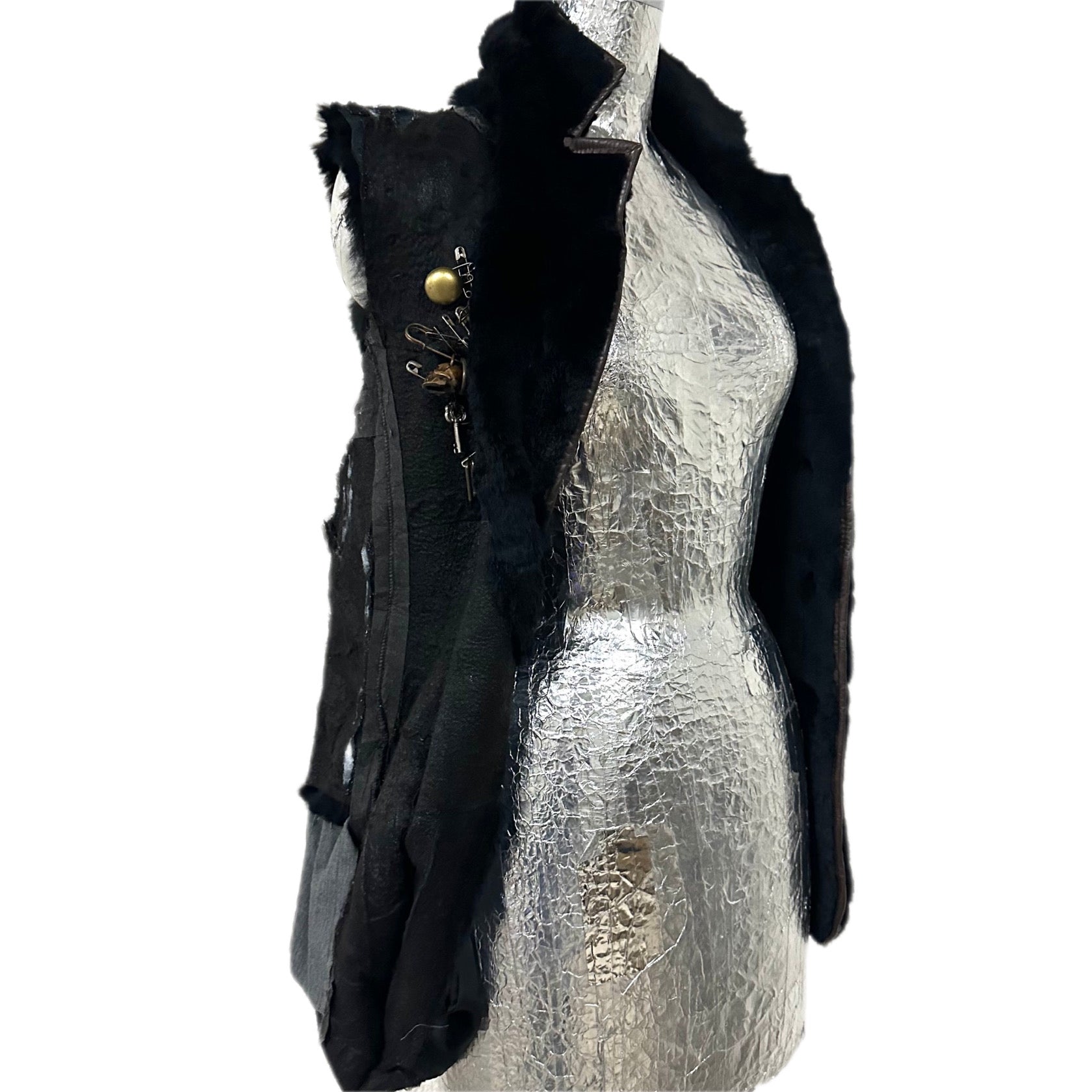 IF SIX WAS NINE/GILET-RABBIT – CIRCUS by MANIAC