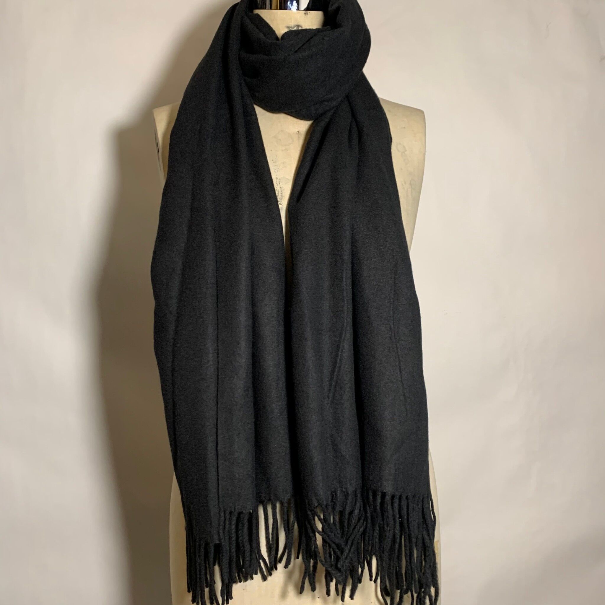 IF SIX WAS NINE / L.G.B. / SCARVES – CIRCUS by MANIAC