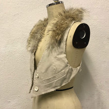 Load image into Gallery viewer, L.G.B./VEST/MINI/WITH FUR
