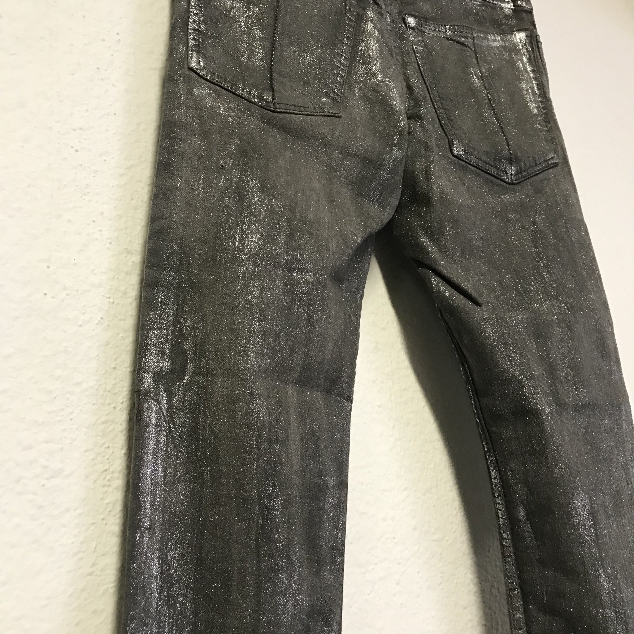 L.G.B./S-WOLF-B2D – CIRCUS by MANIAC