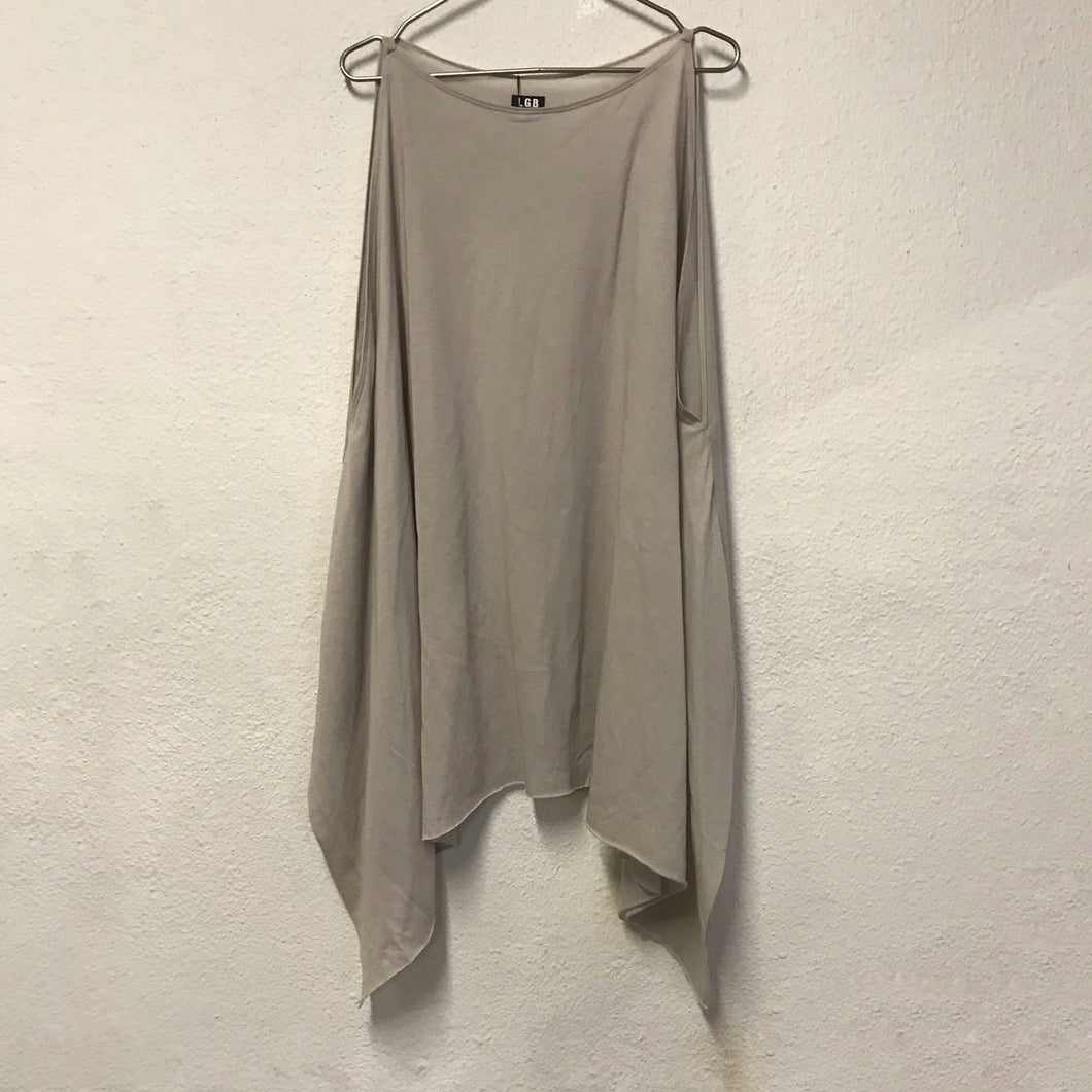 L.G.B./MOMONGA PONCHO