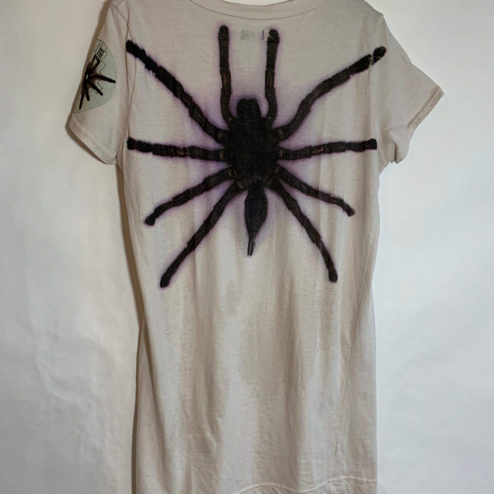 L.G.B./BEYOND THE TIME/WOMAN/T-SHIRTS – CIRCUS by MANIAC