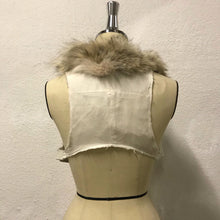 Load image into Gallery viewer, L.G.B./VEST/MINI/WITH FUR
