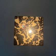 Load image into Gallery viewer, CANDLE-Damask Leaf Cube-VANILLA
