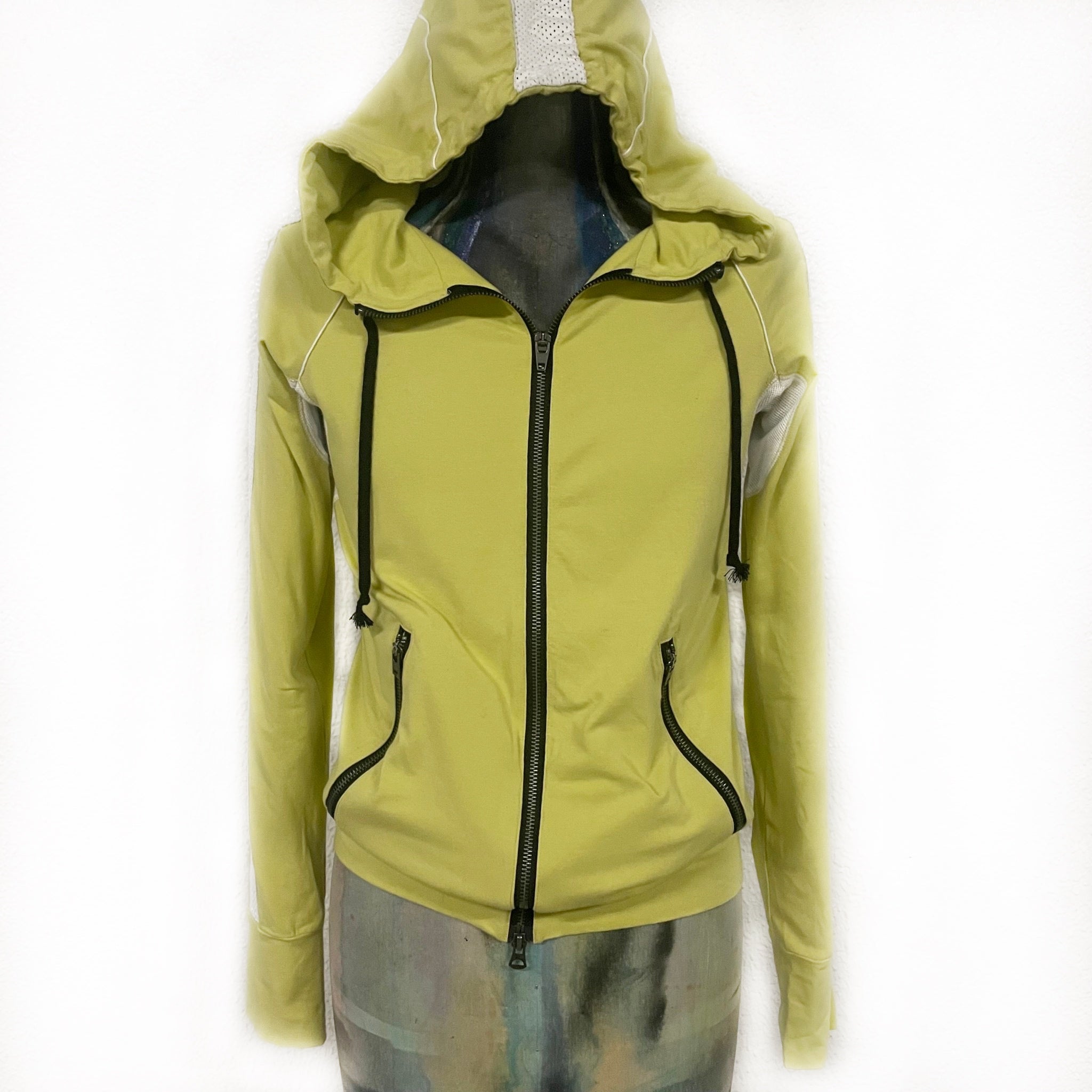 L.G.B. / WOMEN / HOODIES & SWEATPANTS – CIRCUS by MANIAC