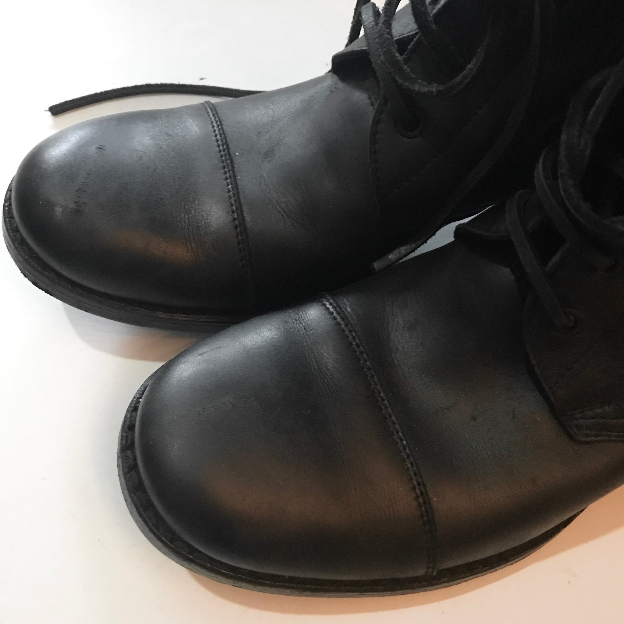 CARPE DIEM/BOOTS – CIRCUS by MANIAC