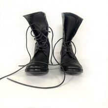 Load image into Gallery viewer, CARPE DIEM/BOOTS
