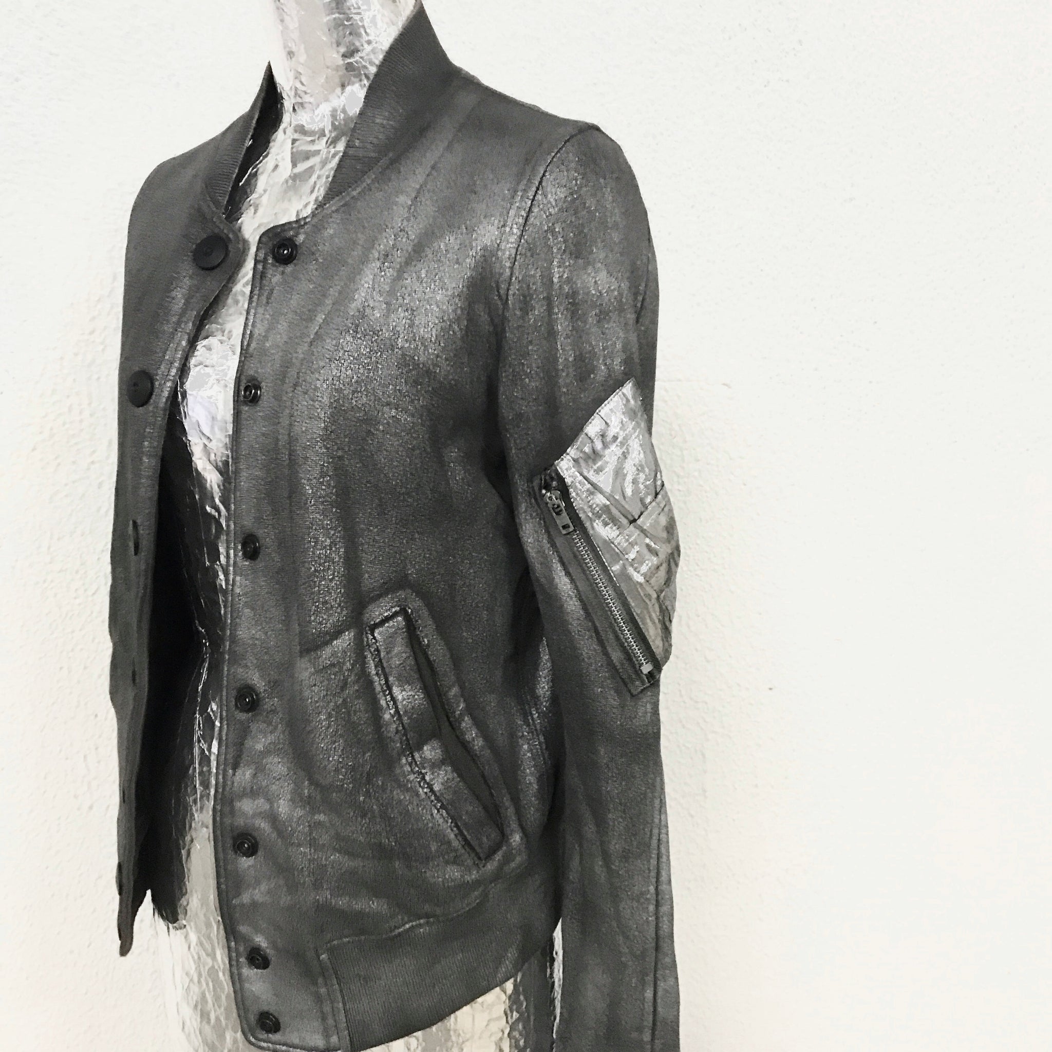 L.G.B. / ALL ITEMS – Page 31 – CIRCUS by MANIAC