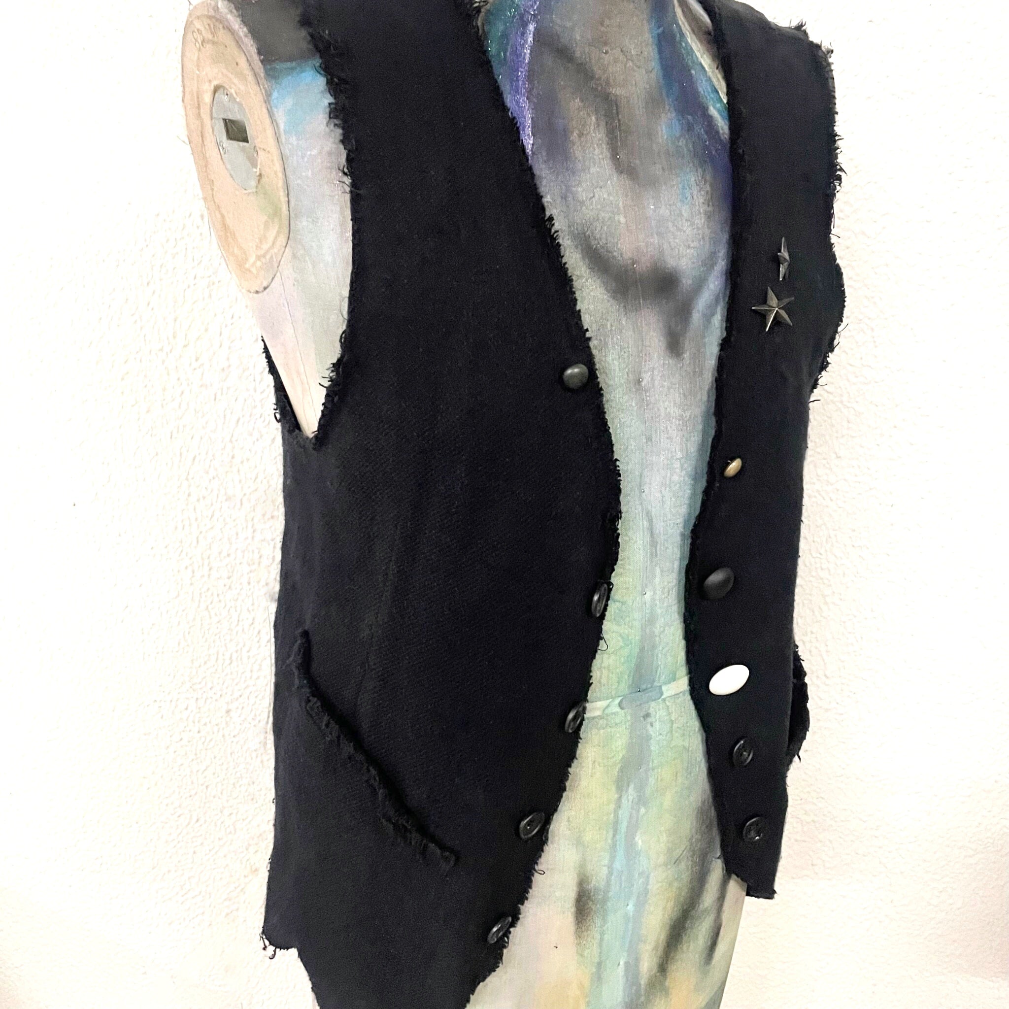 L.G.B./VEST-2/009/M – CIRCUS by MANIAC